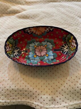 Handcrafted and Hand Painted Mexican Tavalera Serving Bowl Vintage